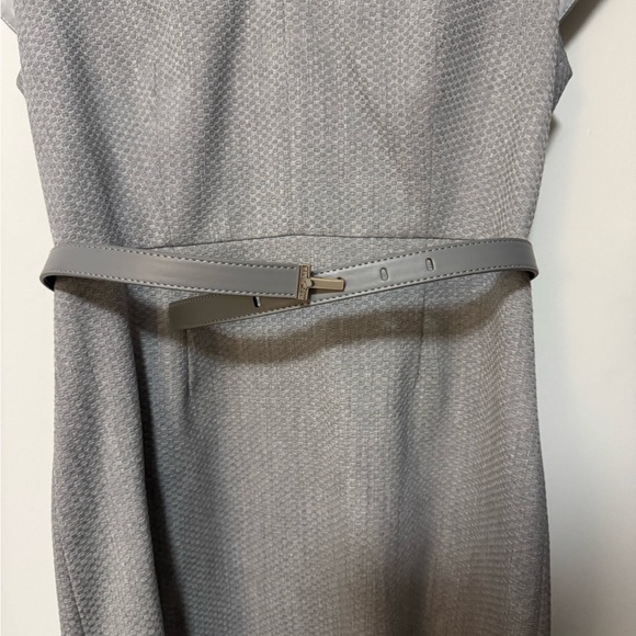 Ted Baker - Grey Dress with belt - size 4 - Picture 5 of 5
